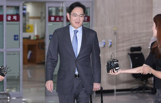 Samsung Electronics Vice Chairman Jay Y. Lee arrives at the Gimpo International Airport on July 12, 2019. [Photo by Lee Seung-hwan]
