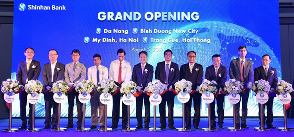 Shinhan Bank opens four new branches in Vietnam, including one in Da Nang