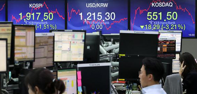 Korean stocks dip lower to 2016 levels despite verbal intervention 