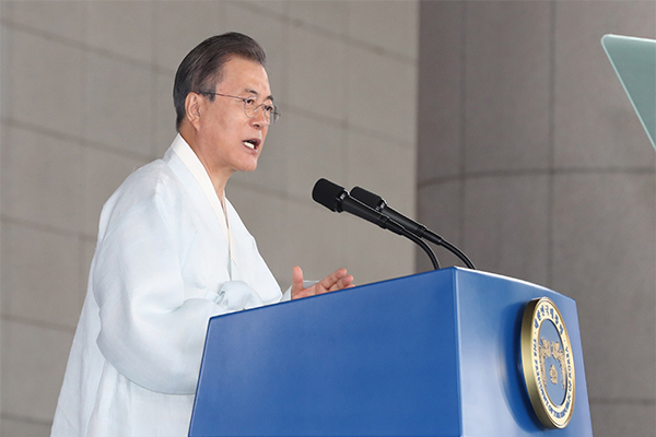 SK Pres Moon calls for dialogue with Japan to resolve trade row