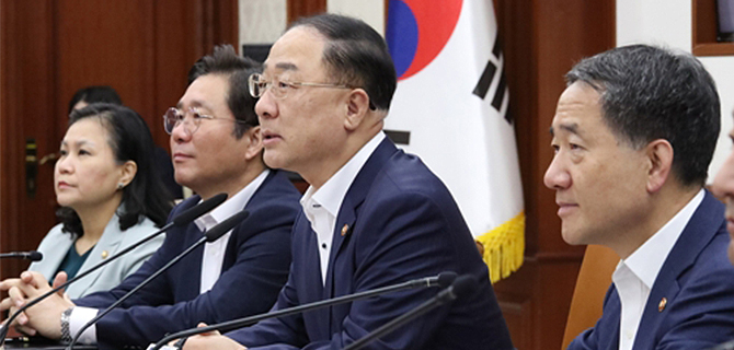 Korean govt would have to reexamine WTO status quo as developing nation: fin min